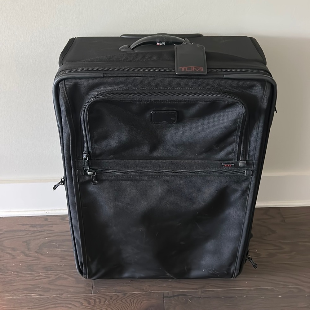 Tumi Alpha Medium Rolling Expandable Suitcase